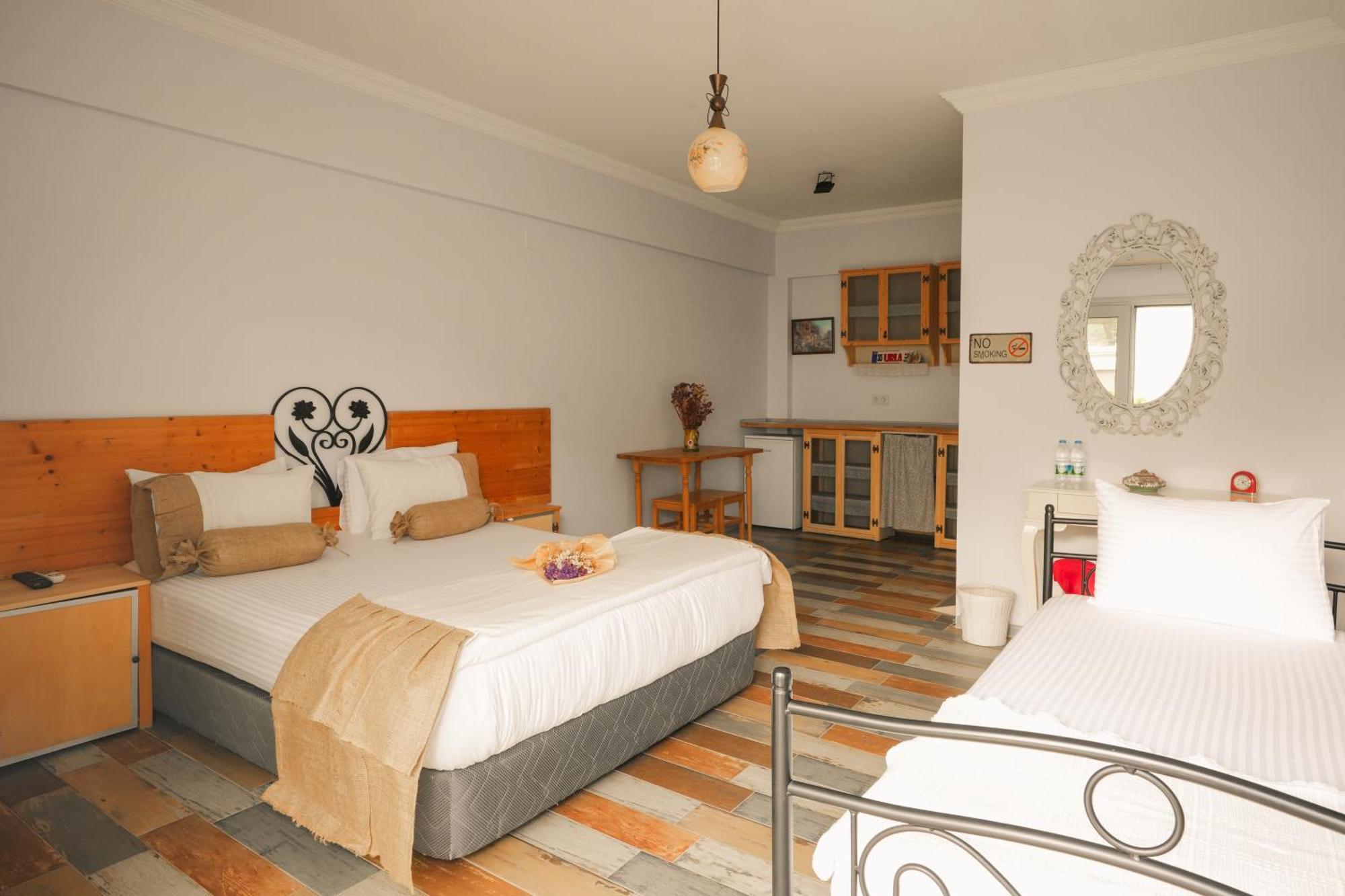 La Vida Otel Urla Esterno foto