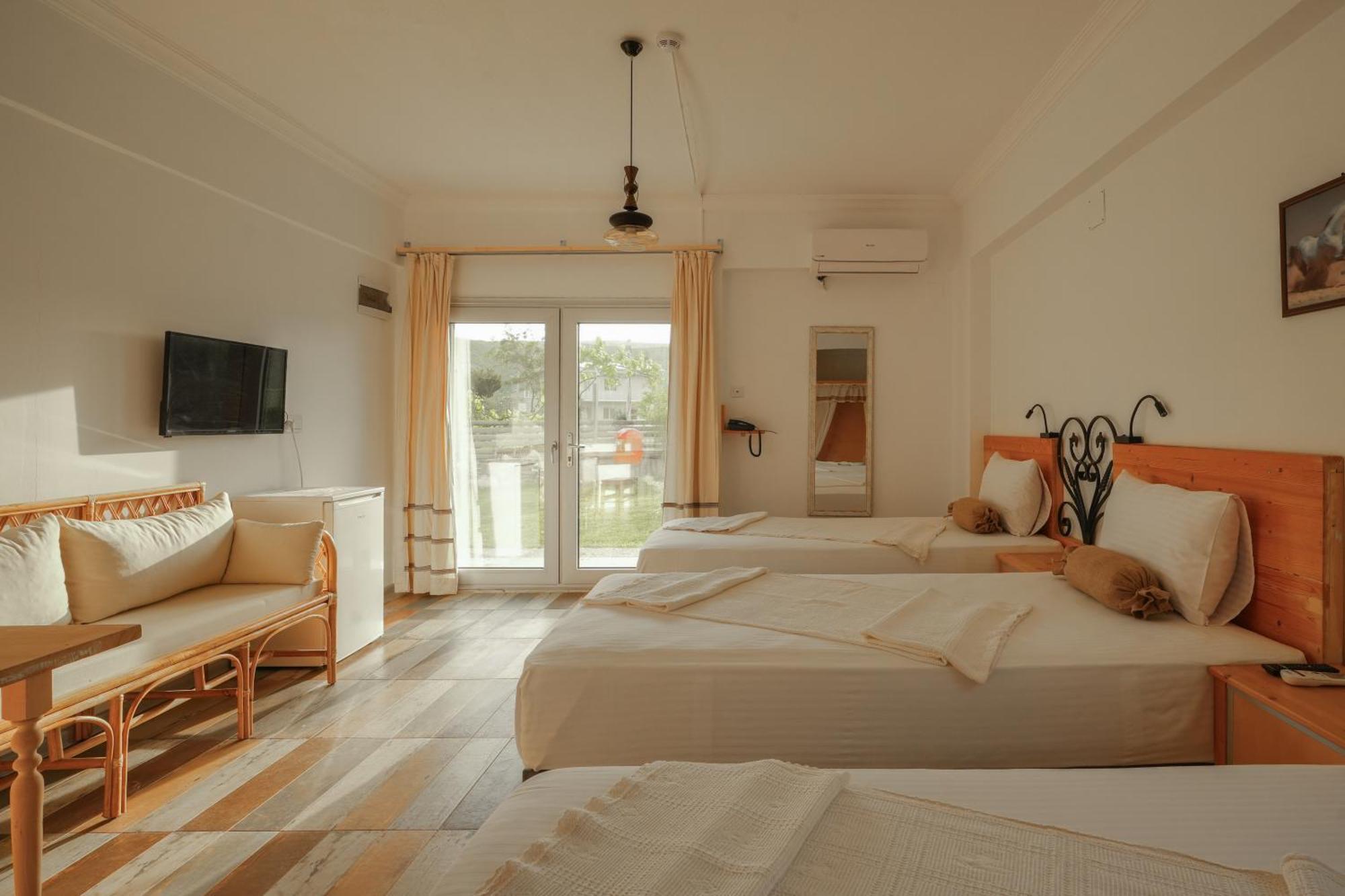 La Vida Otel Urla Esterno foto