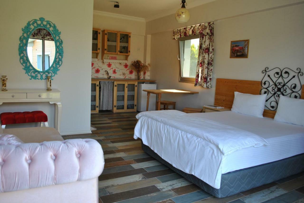 La Vida Otel Urla Esterno foto